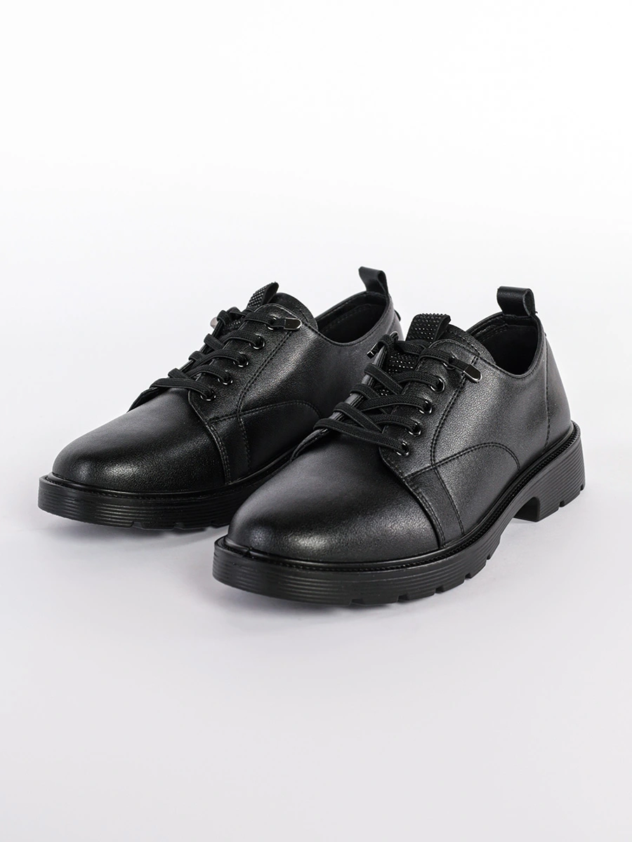 Туфли-дерби черного цвета на низком каблуке